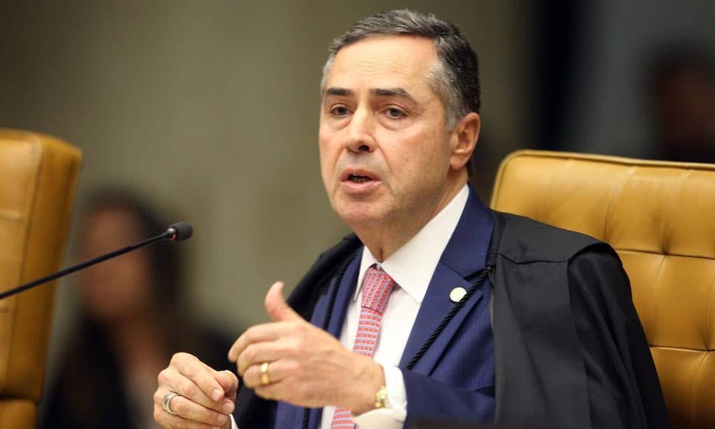 Barroso prorroga proibição para despejo de imóveis até junho de 2022