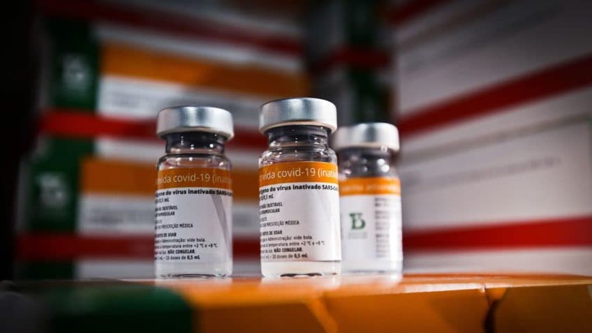 Anvisa analisa uso da CoronaVac em crianças de 3 a 5 anos