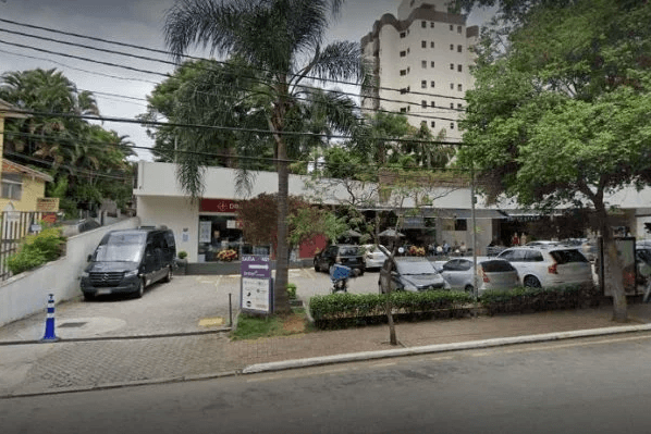VÍDEO: Segurança confunde menino negro com pedinte e mãe denuncia racismo