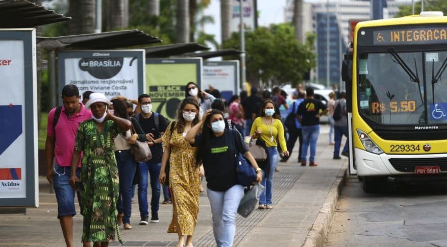 Diretor de Laboratório da UFRN afirma que há "pouca efetividade" das máscaras em ambientes abertos