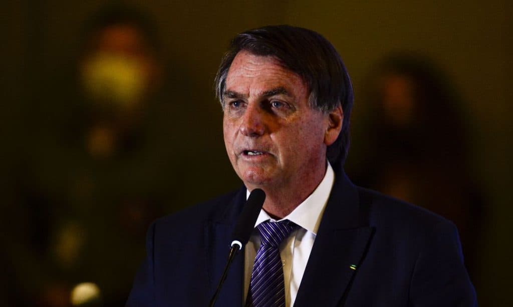 Governo deve enviar medida para reduzir valor da gasolina ao Congresso; Proposta pode chegar ao Legislativo na semana que vem