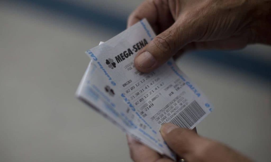 Mega-Sena sorteia R$ 130 milhões neste sábado (12); Prêmio é o 6º maior da história para concursos regulares