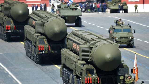 Rússia não descarta uso de arsenal nuclear