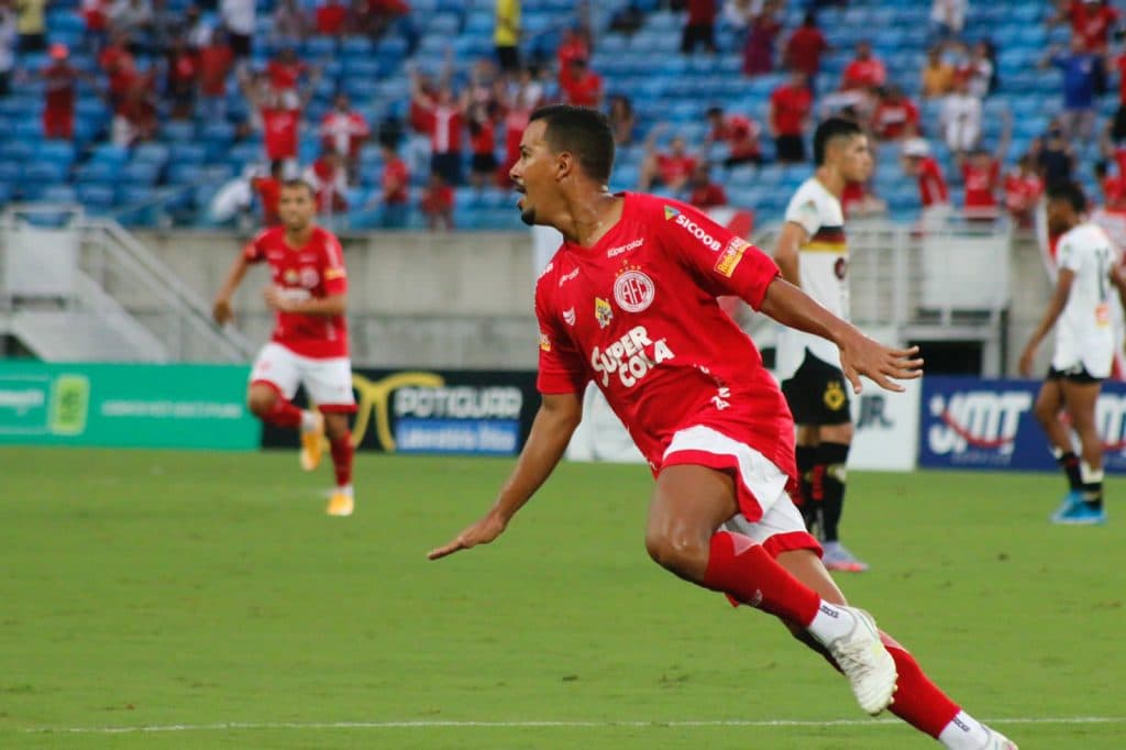 CAMPEONATO POTIGUAR: América goleia o Globo e encara o ABC na final do 2º turno