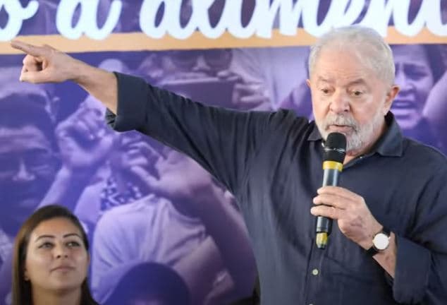 Lula: Bolsonaro deveria ir a cadeia dar indulto a quem merece, não a amigo