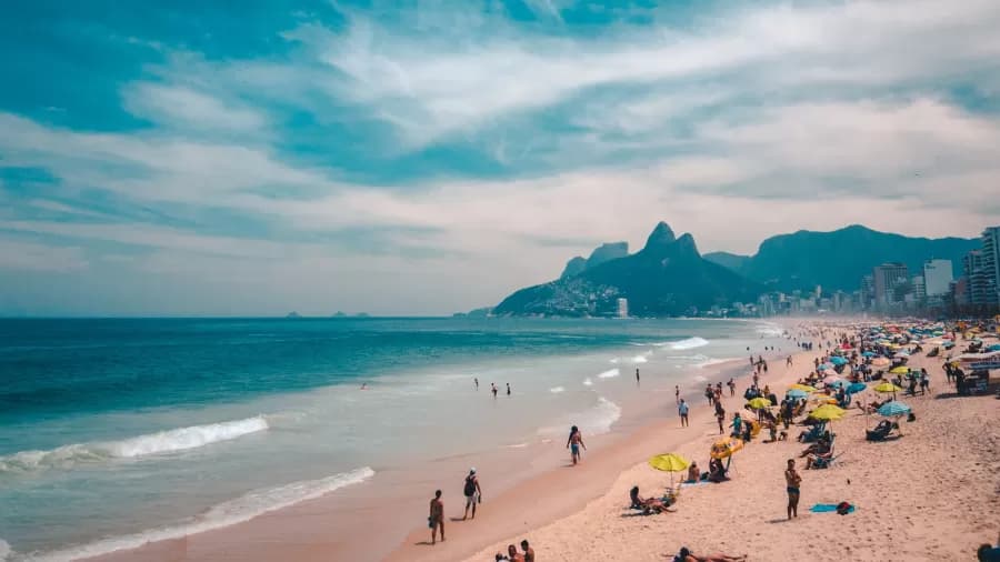 Prefeitura do Rio proíbe uso de caixas de som nas praias