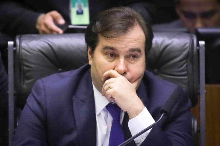 FALTOU VOTO PARA O NHONHO: Rodrigo Maia desiste de disputar eleição neste ano