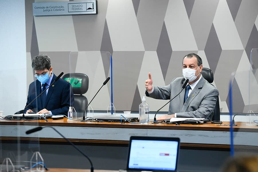 Senado vai destruir com furadeira e marreta HD da CPI da Covid