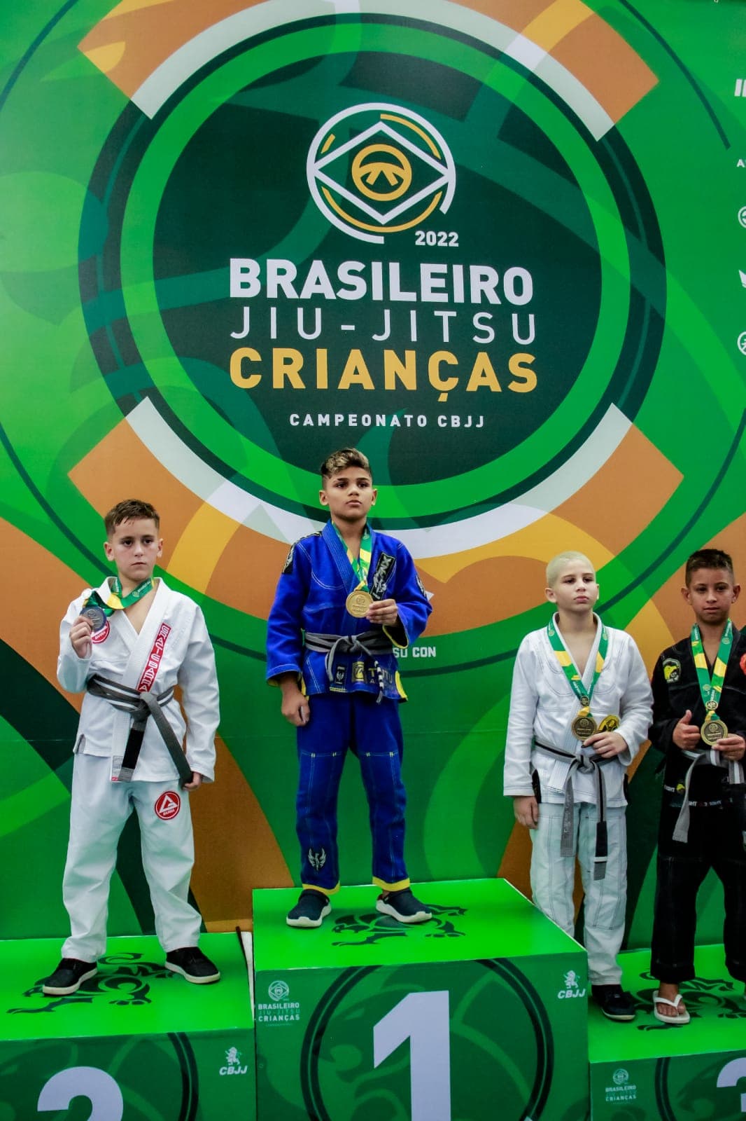 Sílvio Romero Júnior comprova excelente fase e faz história como Campeão Brasileiro Kids de Jiu Jitsu