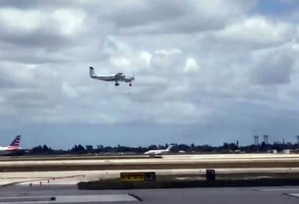 VÍDEO: Sem saber pilotar, homem pousa avião sob instruções do controlador de voo após piloto passar mal
