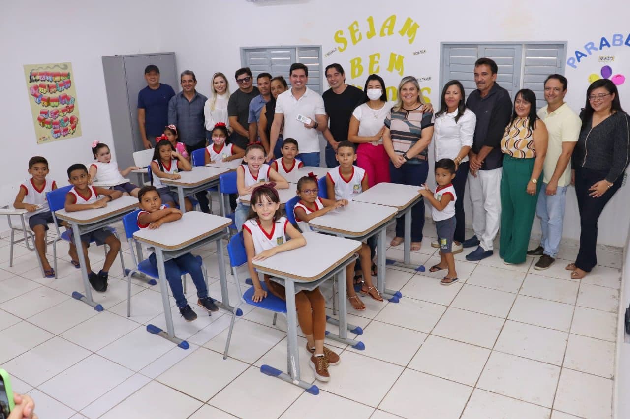 Prefeitura de Assú entrega reforma da Escola Rufino Alves do Olho D’água Piató