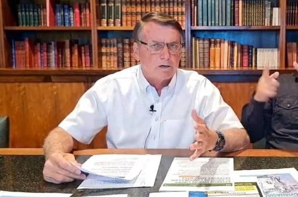 Bolsonaro diz que Fachin “soltou Lula para ser presidente da República”