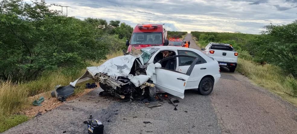Uma pessoa morre e outras quatro ficam feridas em grave acidente na RN-288