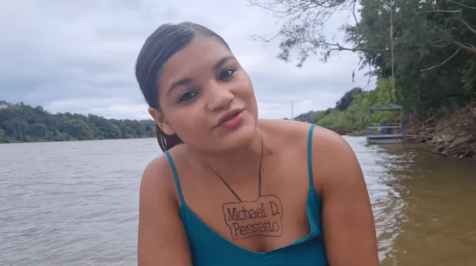 Atriz pornô de MT obtém liminar na Justiça e PT terá de filiá-la ao partido