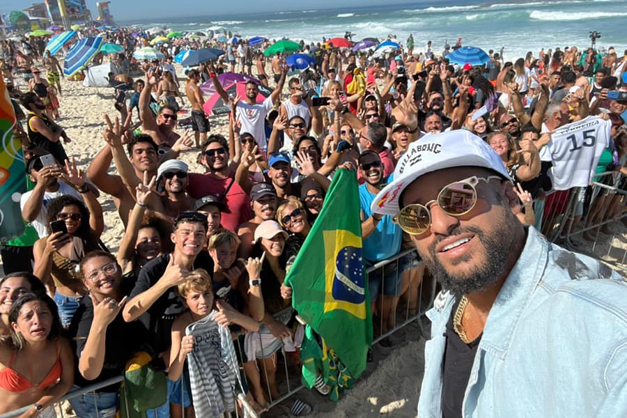 Mundial de Surfe: Italo Ferreira e mais três brasileiros fazem semifinal