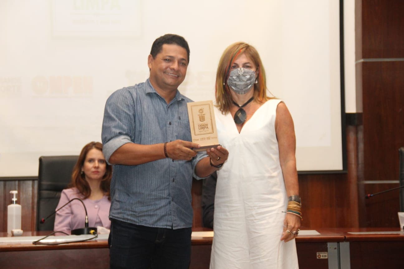 São Gonçalo recebe Selo Cidade Limpa do MP, PGE e Idema