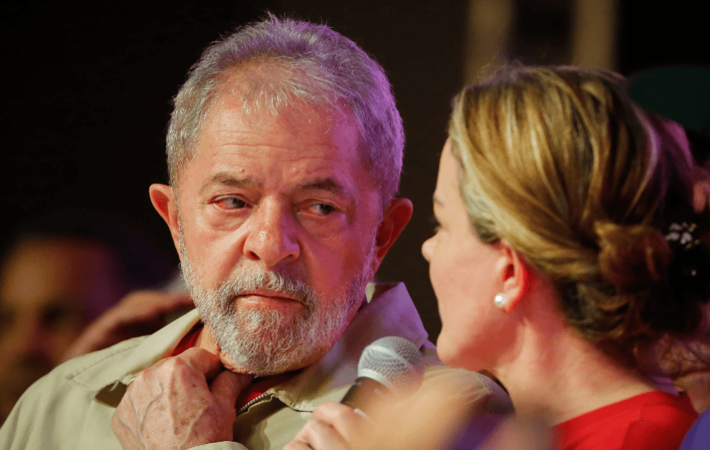 Lula e presidente do PT voltam a criticar a privatização da Eletrobras