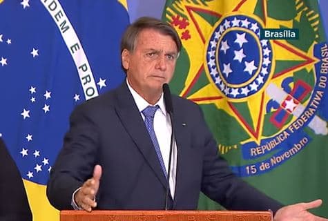 "Eu fui desse tempo, não sou mais", diz Bolsonaro sobre cumprir decisões do STF ao comentar julgamento do marco temporal