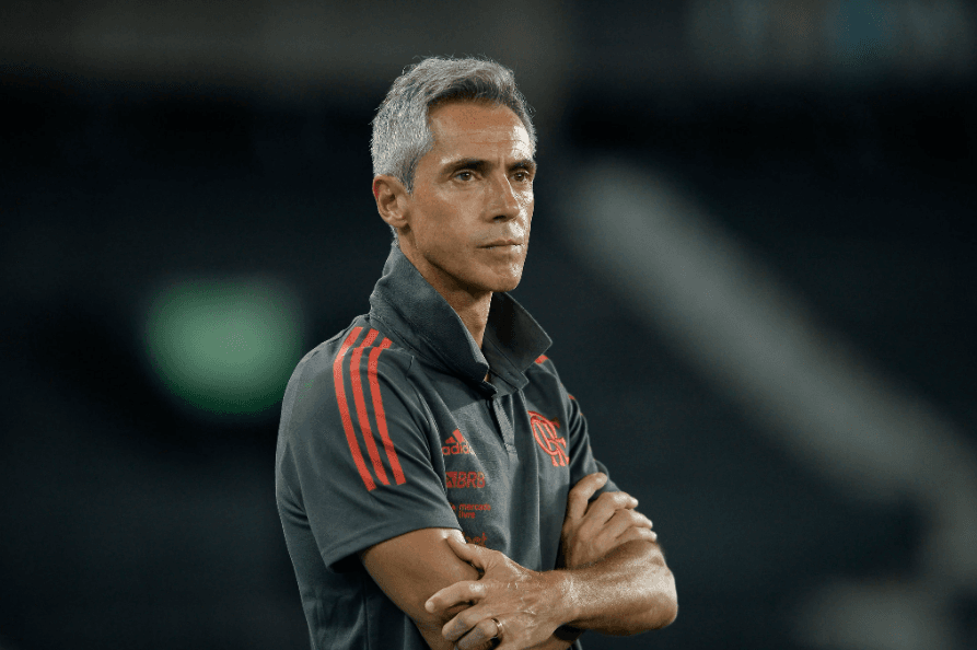 Flamengo decide pela demissão de Paulo Sousa e discute próximos passos