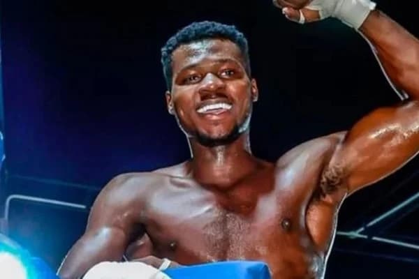 VÍDEO: Boxeador de 18 anos morre durante treino após ser nocauteado