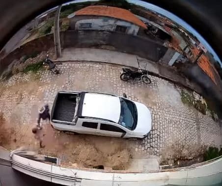 VÍDEO: Entrega de bolo encomendado termina em agressões na Zona Norte de Natal