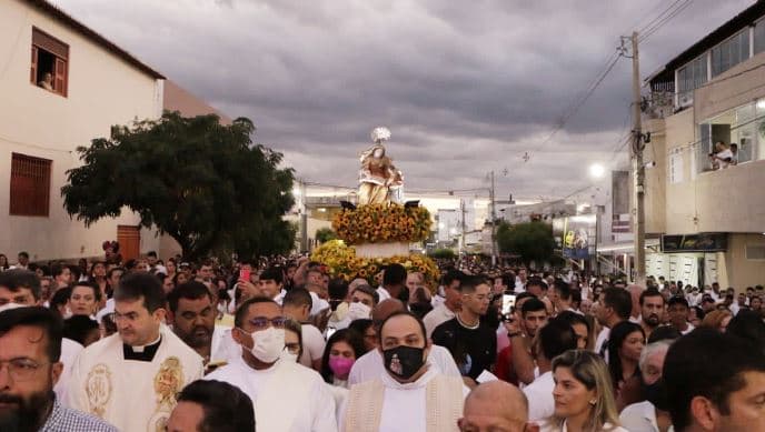 Encerramento da Festa de Sant’Ana em Caicó reúne 60 mil fiéis