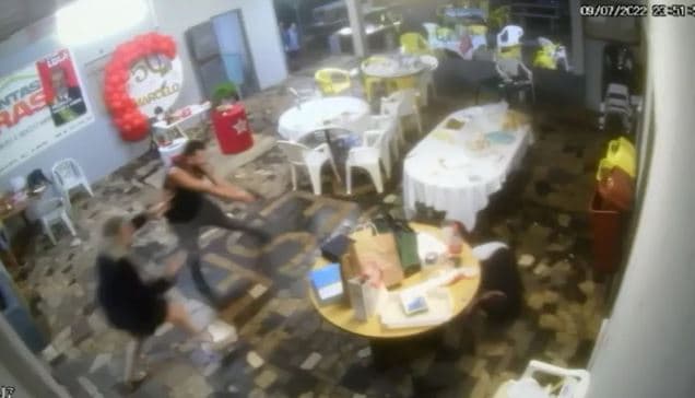 IMAGENS FORTES: Vídeo mostra momento de invasão à festa e troca de tiros que terminou com as mortes de agente federal e guarda municipal que era tesoureiro do PT no PR