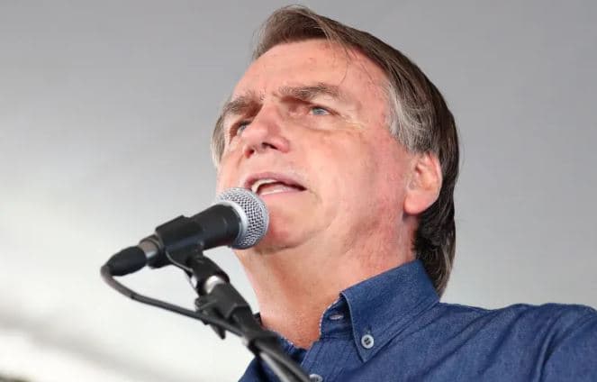 Bolsonaro: "Dispensamos qualquer tipo de apoio de quem pratica violência contra opositores"
