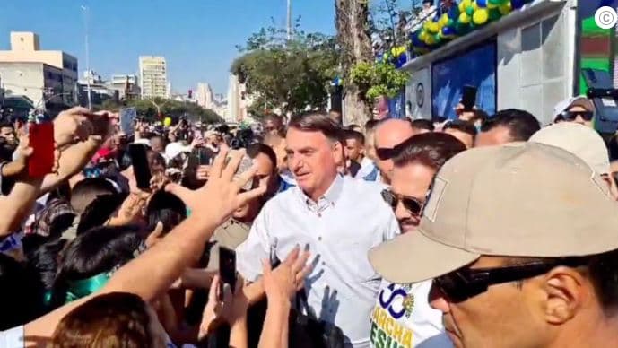 Em Marcha para Jesus, Bolsonaro diz "o bem vencerá o mal mais uma vez" e critica "as dores do socialismo"