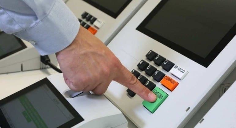 Prazo para registros termina segunda-feira e candidatos ao Governo e Senado do RN estão pendentes