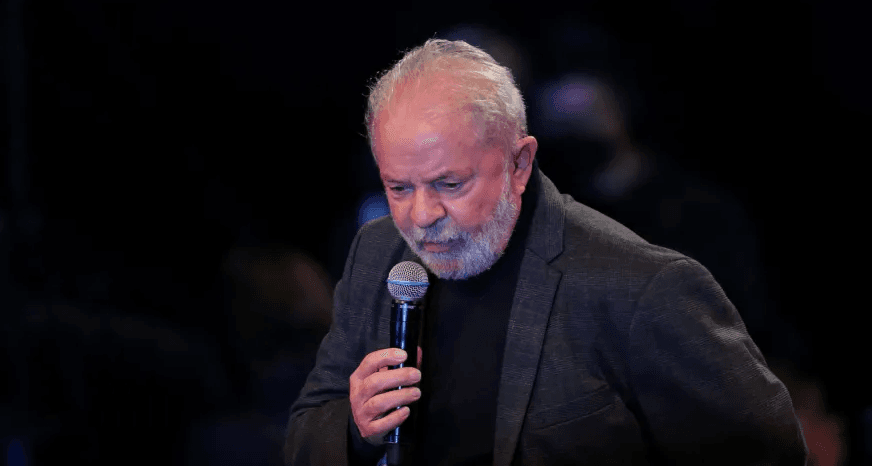 “Estão tentando fazer das campanhas eleitorais uma guerra”, diz Lula em Brasília