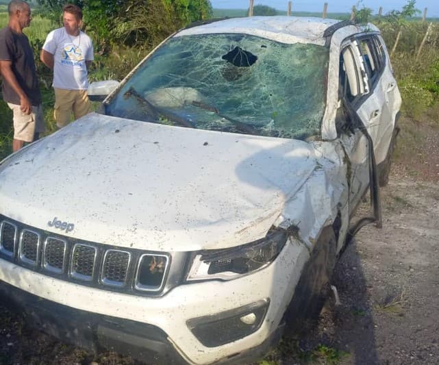 Empresário morre após perder controle de carro, capotar e ser lançado para fora do veículo no interior do RN