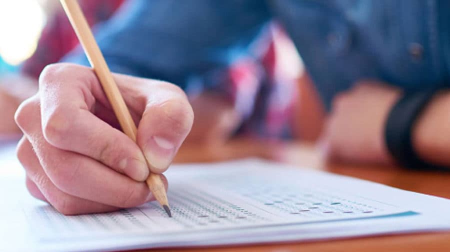 Concursos públicos oferecem 47 mil vagas com salários de até R$ 33,7 mil; veja lista