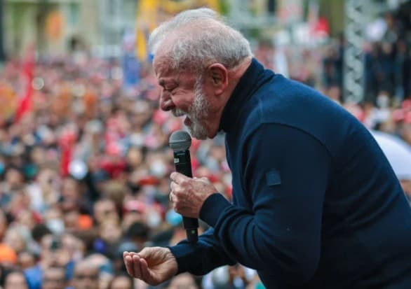 "Quer bater em mulher, vá bater em outro lugar, mas não dentro da sua casa”, diz Lula