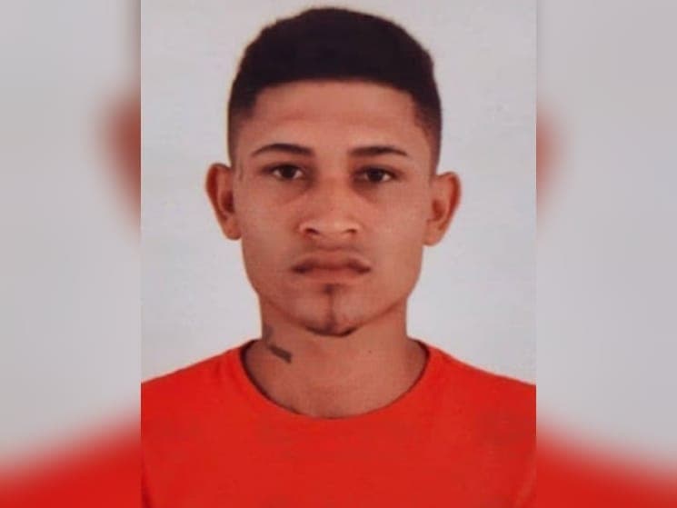 Homem tenta correr, mas é morto a tiros dentro de casa em Mossoró