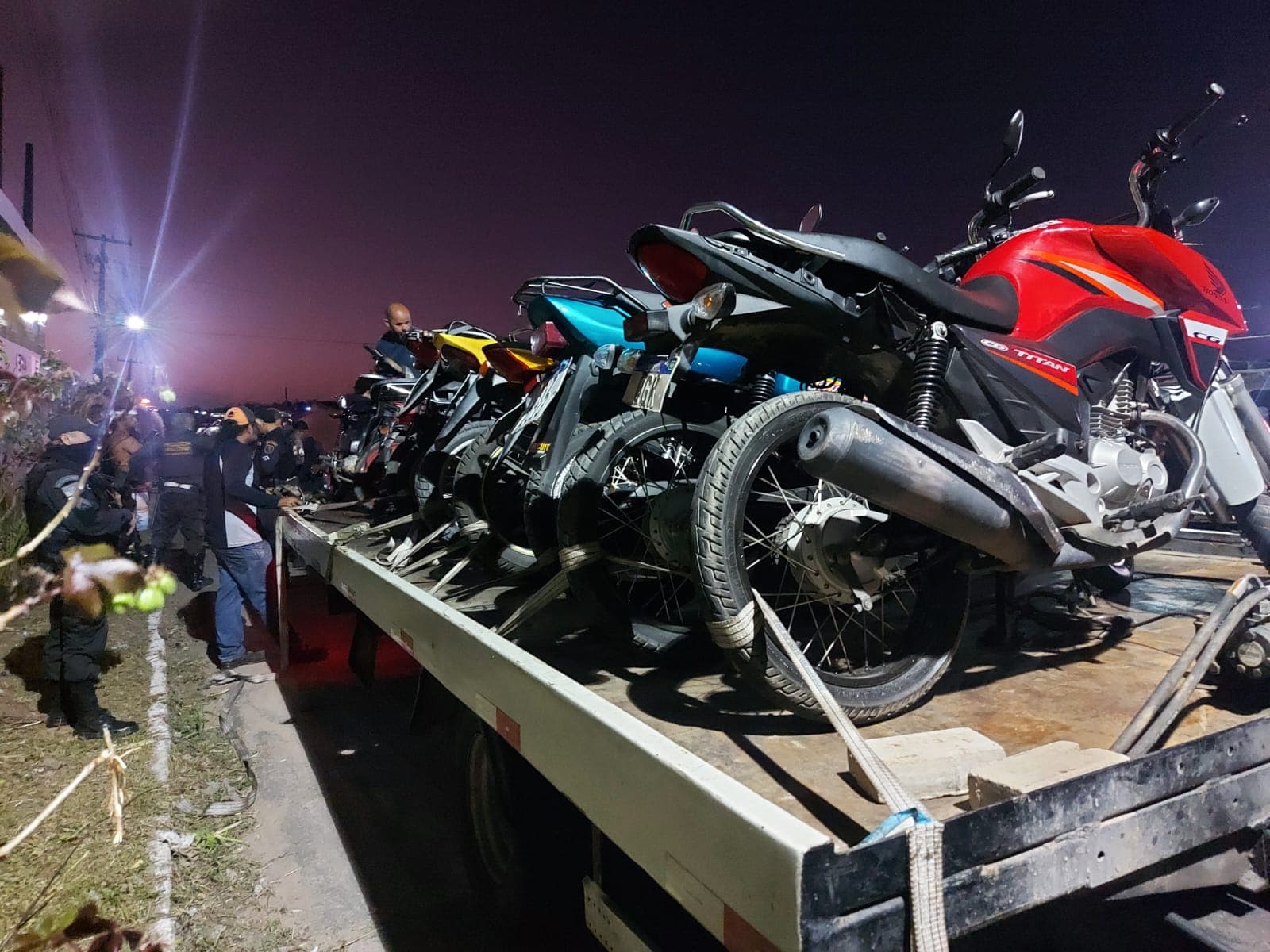 Rolezinho: PM apreende 10 motos durante abordagem na zona Oeste de Natal