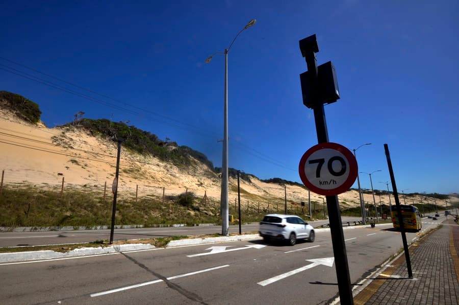 TRÂNSITO: Via Costeira e João Medeiros Filho estão bloqueadas para testes de radares
