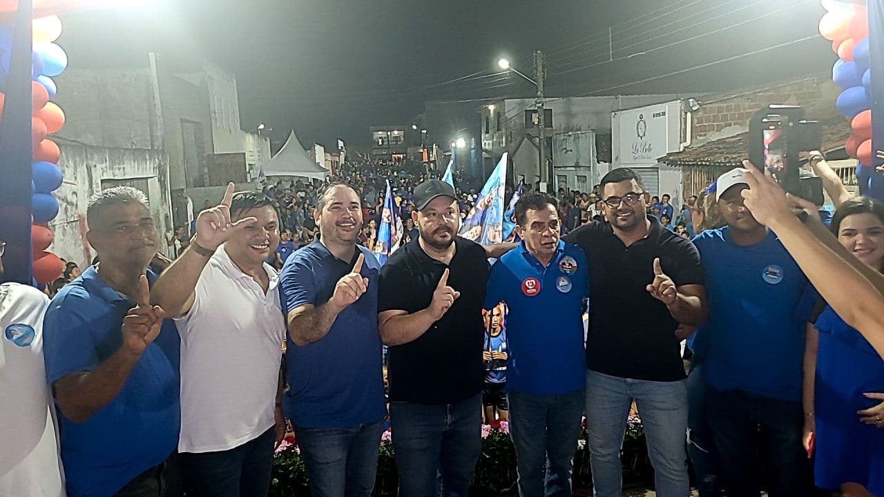 Prefeito Wilsinho faz "arrastão" em Canguaretama e mostra força para os seus candidados Beto Rosado e Raimundo Fernandes