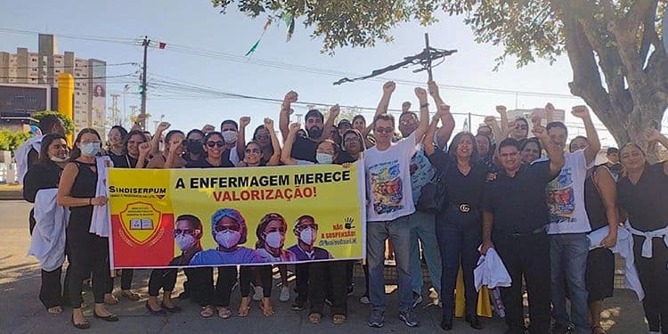 MOSSORÓ: Profissionais da Enfermagem protestam contra decisão de Barroso