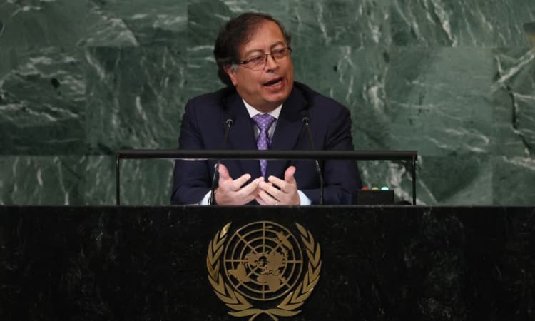 Presidente da Colômbia diz na ONU que é preciso “acabar com a irracional guerra contra as drogas”