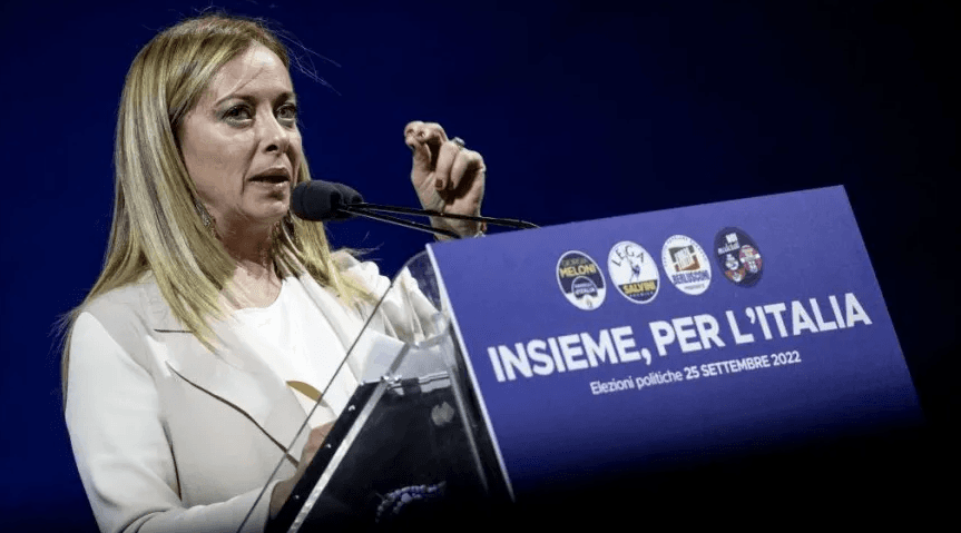 Urnas apontam vitória da extrema-direita na Itália; Giorgia Meloni fala em "ponto de partida"