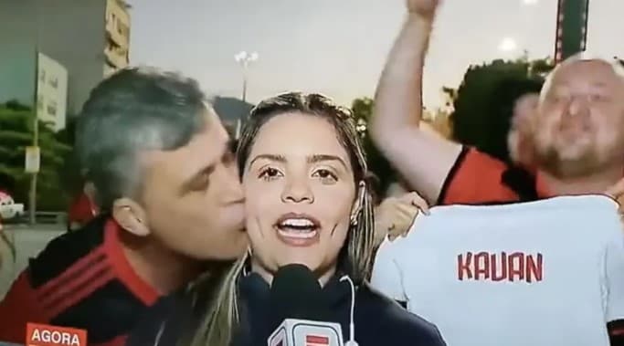 Justiça emite alvará de soltura para torcedor do Flamengo que assediou repórter antes de jogo pela Libertadores