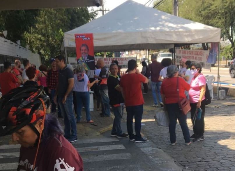 Cartório eleitoral vai apresentar denúncia por propaganda irregular em frente ao IFRN