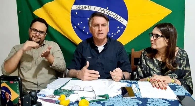 ‘Cristãos, falem de política hoje para poder falar de Deus amanhã', diz Bolsonaro