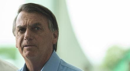 Bolsonaro sobe o tom contra falha em inserções em rádios, acusa PT e avisa: "TSE deve explicações"