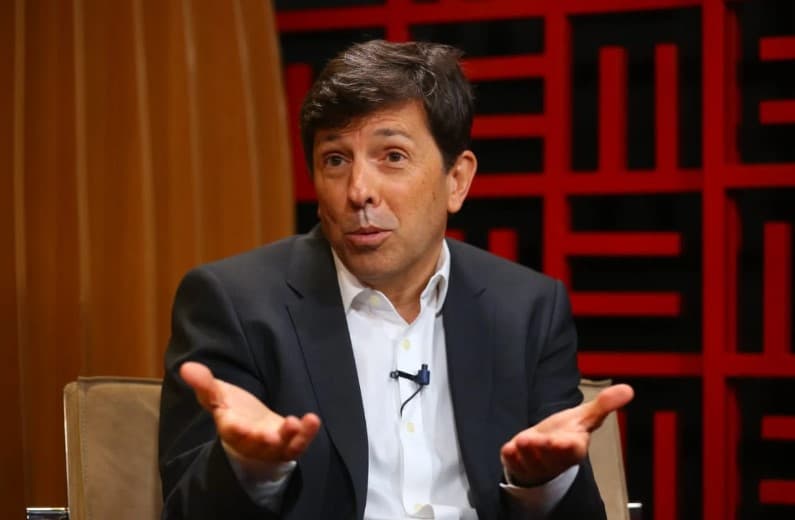 Após declarar voto em Lula, Amoêdo é criticado por Novo e membros do partido: "incoerente e lamentável"