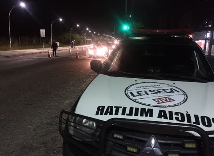 Lei Seca autua 23 condutores alcoolizados na zona Sul de Natal; Um deles foi preso