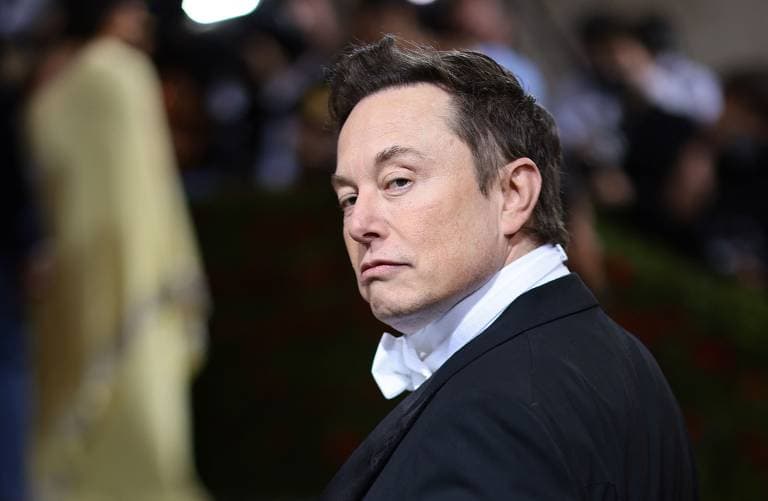 Elon Musk anuncia que agora é o único diretor do Twitter