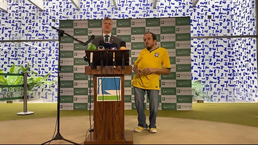 Urgente: Van Hattem obtém 181 assinaturas para ‘CPI do Xandão'