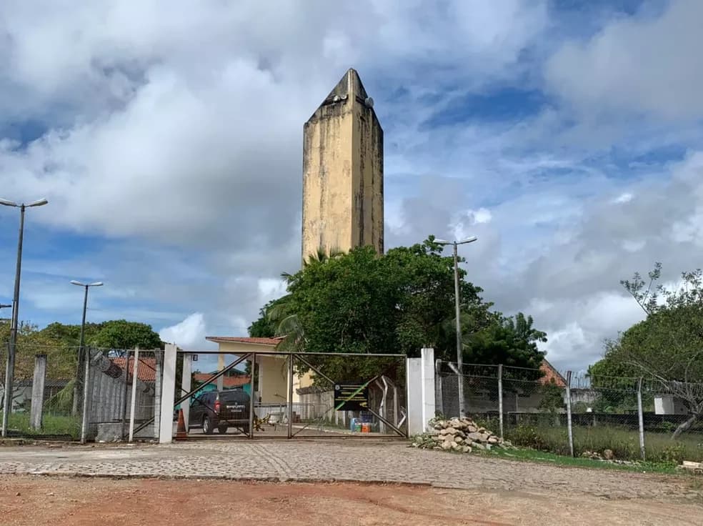 Presos são contidos durante tentativa de fuga da penitenciária de Alcaçuz, no RN